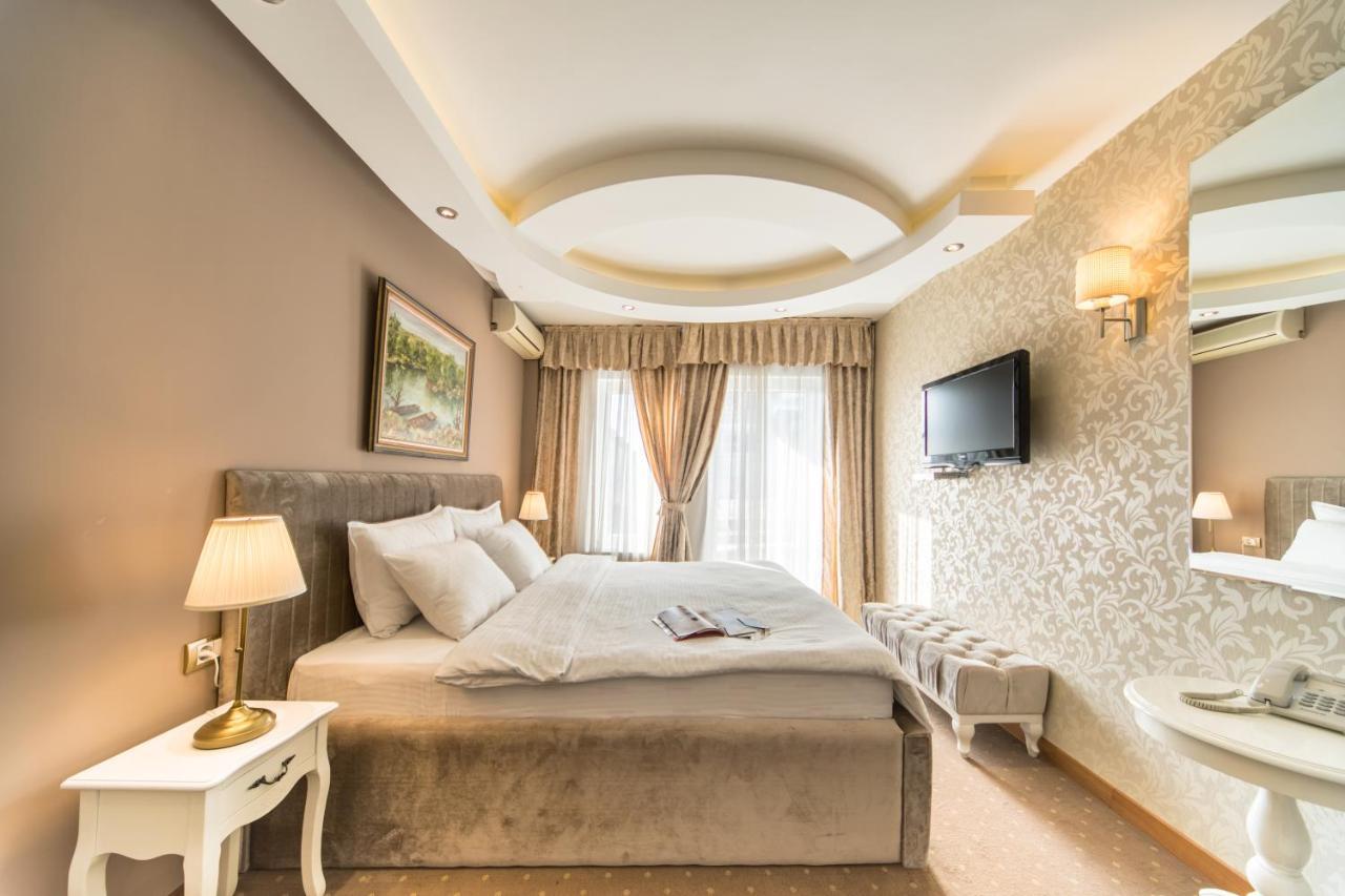 Garni Hotel President De Luxe Крагуевац Экстерьер фото
